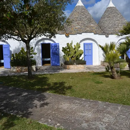 Relais Masseria Cenci مزرعة للإقامة تْشيستيرنِنو